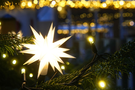 WeihnachtsZauber Gendarmenmarkt 2024 in Berlin