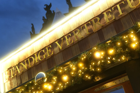 WeihnachtsZauber Gendarmenmarkt 2024 in Berlin