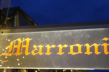 WeihnachtsZauber Gendarmenmarkt 2024 in Berlin