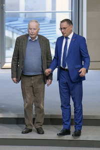 202. Sitzung des Deutschen Bundestages in Berlin