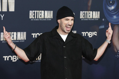 Filmpremiere 'Better Man - Die Robbie Williams Story' in Köln