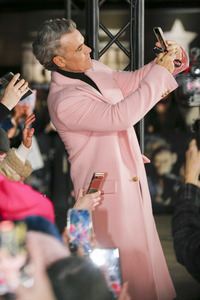 Filmpremiere 'Better Man - Die Robbie Williams Story' in Köln