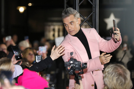Filmpremiere 'Better Man - Die Robbie Williams Story' in Köln