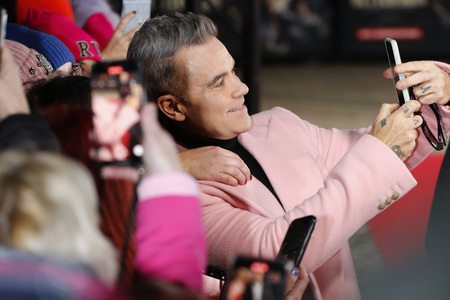 Filmpremiere 'Better Man - Die Robbie Williams Story' in Köln
