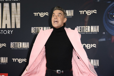 Filmpremiere 'Better Man - Die Robbie Williams Story' in Köln