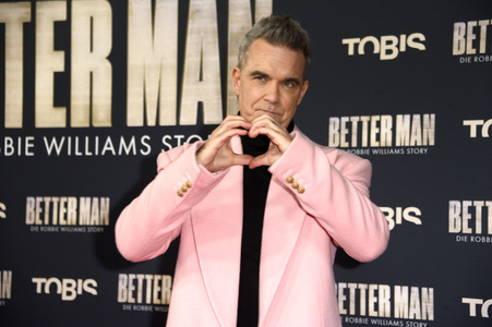 Filmpremiere 'Better Man - Die Robbie Williams Story' in Köln