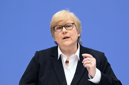 Bundespressekonferenz Menschenrechtsbericht in Berlin