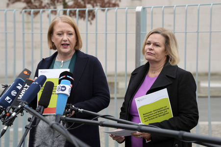 Pressekonferenz Nationaler Aktionsplan gegen Menschenhandel und Gewaltstrategien in Berlin