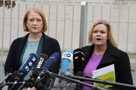 Pressekonferenz Nationaler Aktionsplan gegen Menschenhandel und Gewaltstrategien in Berlin