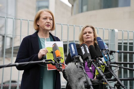 Pressekonferenz Nationaler Aktionsplan gegen Menschenhandel und Gewaltstrategien in Berlin
