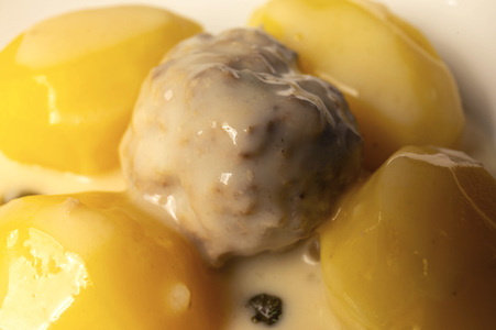 Symbolfoto Königsberger Klopse