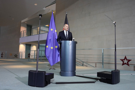 Statement von Bundeskanzler Olaf Scholz zu seinem Antrag zur Vertrauensfrage in Berlin