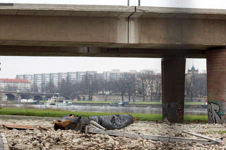 Die eingestürzte Carolabrücke in Dresden