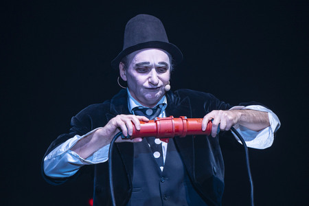 Flic Flac - Die Wintershow in Erfurt