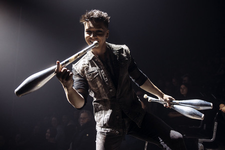 Flic Flac - Die Wintershow in Erfurt