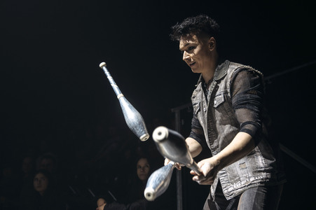 Flic Flac - Die Wintershow in Erfurt