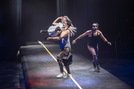 Flic Flac - Die Wintershow in Erfurt