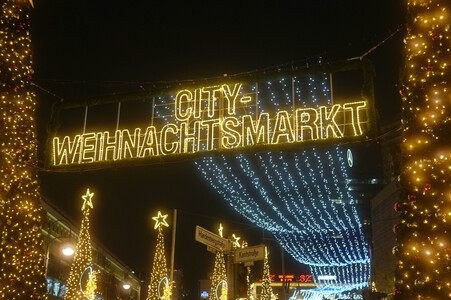City-Weihnachtsmarkt an der Gedächtniskirche in Berlin
