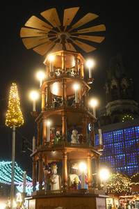City-Weihnachtsmarkt an der Gedächtniskirche in Berlin
