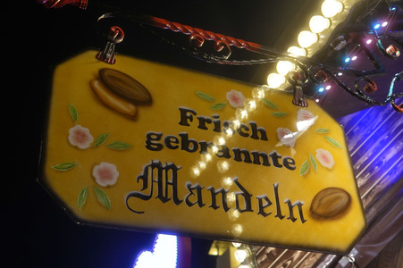 City-Weihnachtsmarkt an der Gedächtniskirche in Berlin