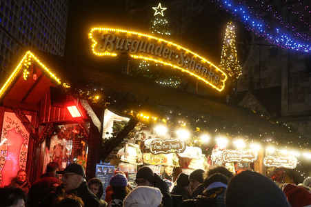 City-Weihnachtsmarkt an der Gedächtniskirche in Berlin