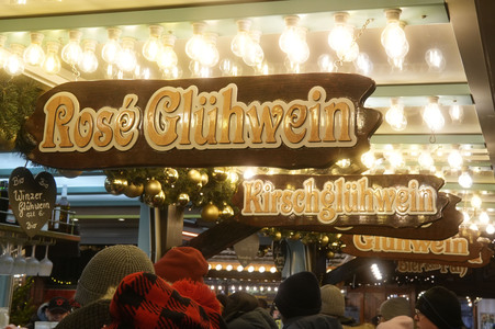 City-Weihnachtsmarkt an der Gedächtniskirche in Berlin