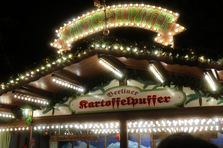 City-Weihnachtsmarkt an der Gedächtniskirche in Berlin