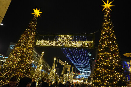 City-Weihnachtsmarkt an der Gedächtniskirche in Berlin