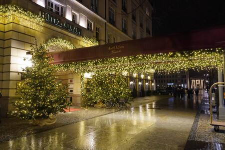Weihnachtszeit am Pariser Platz in Berlin