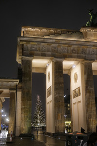 Weihnachtszeit am Pariser Platz in Berlin