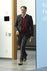 Pressekonferenz mit Karl Lauterbach in Berlin