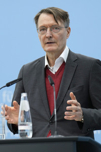 Pressekonferenz mit Karl Lauterbach in Berlin