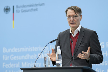 Pressekonferenz mit Karl Lauterbach in Berlin