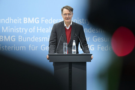 Pressekonferenz mit Karl Lauterbach in Berlin