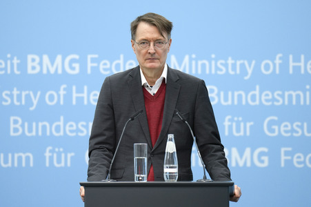 Pressekonferenz mit Karl Lauterbach in Berlin