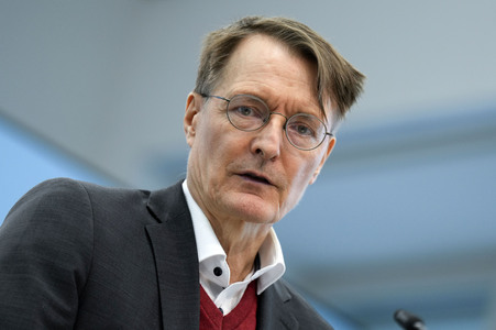 Pressekonferenz mit Karl Lauterbach in Berlin