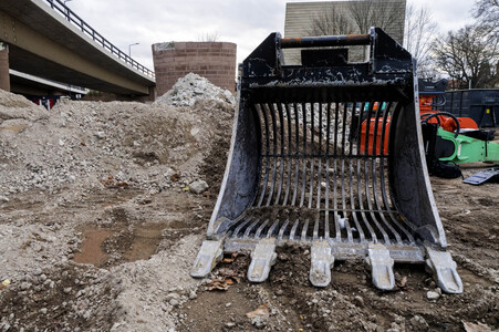 Abrissarbeiten an der Carolabrücke in Dresden