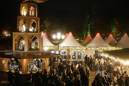 Weihnachtsmarkt am Schloss Charlottenburg in Berlin