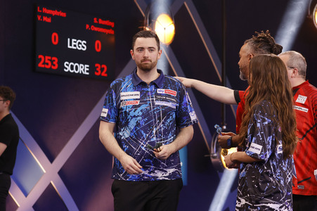 Promi-Darts-WM 2025 in Düsseldorf