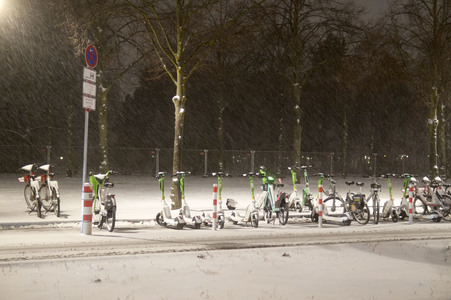 Schnee und Eisglätte in Berlin