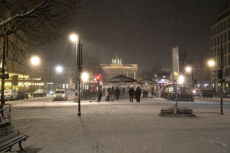 Schnee und Eisglätte in Berlin