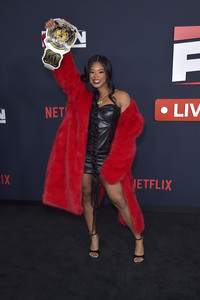 Premiere 'WWE Monday Night RAW' in Inglewood