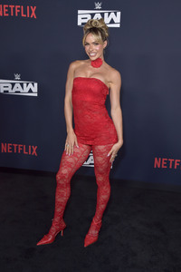 Premiere 'WWE Monday Night RAW' in Inglewood