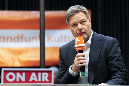 Live-Radioshow 'Studio 9 - Live aus dem Humboldt Forum' in Berlin