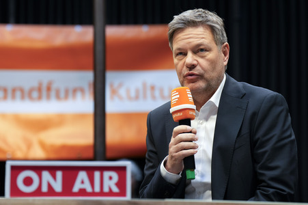 Live-Radioshow 'Studio 9 - Live aus dem Humboldt Forum' in Berlin