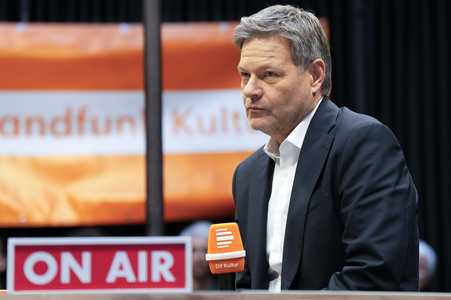 Live-Radioshow 'Studio 9 - Live aus dem Humboldt Forum' in Berlin