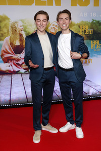Filmpremiere 'Leben ist jetzt - Die Real Life Guys' in Berlin