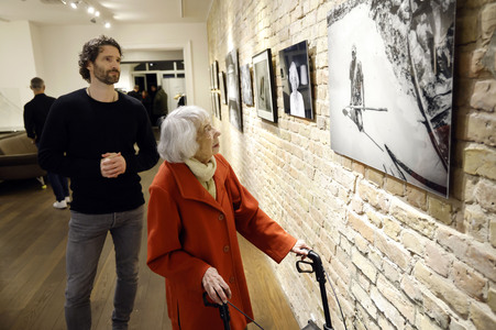 Vernissage der Fotoausstellung 'Zuversicht und Lebensfreude' in Berlin