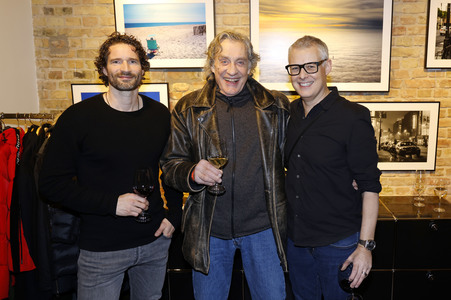 Vernissage der Fotoausstellung 'Zuversicht und Lebensfreude' in Berlin