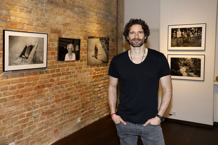 Vernissage der Fotoausstellung 'Zuversicht und Lebensfreude' in Berlin